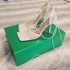 Bottega Veneta  Beige Stretch Lace up Sandal / Web Heels BRAND NEW only tried on